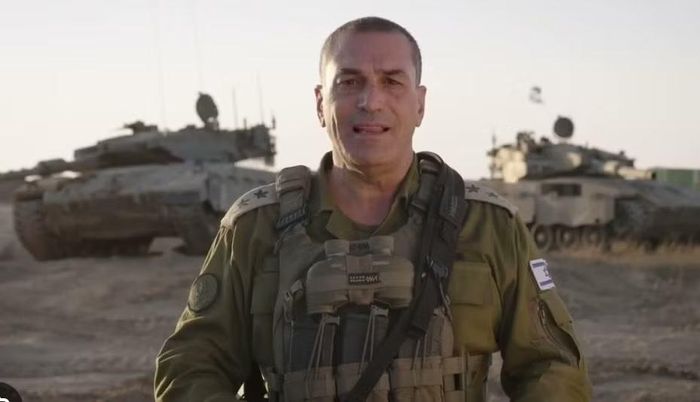 Tổng tham mưu trưởng Lực lượng Phòng vệ Israel (IDF), tướng Eyal Zamir, cũng xác nhận quân đội nước này đã theo dõi vụ phóng tên lửa nhằm vào thành phố Aqaba ở miền nam Jordan, khu vực nằm sát biên giới với Israel.