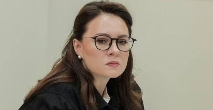 Ngày 14/7, Quốc hội Ukraine thông qua đơn từ chức của Thủ tướng Yulia Svyrydenko, khiến toàn bộ nội các, trong đó có Bộ trưởng Quốc phòng Mykhailo Fedorov, phải rời nhiệm sở. Sau đó, ông Fedorov xác nhận sẽ không tiếp tục đảm nhiệm cương vị Bộ trưởng Quốc phòng.