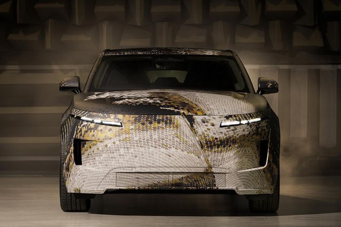  Theo Land Rover, Range Rover GT sở hữu công nghệ tiên tiến nhất trong lịch sử thương hiệu. Mẫu xe này đã bước vào giai đoạn thử nghiệm cuối cùng trên đường thực tế. 