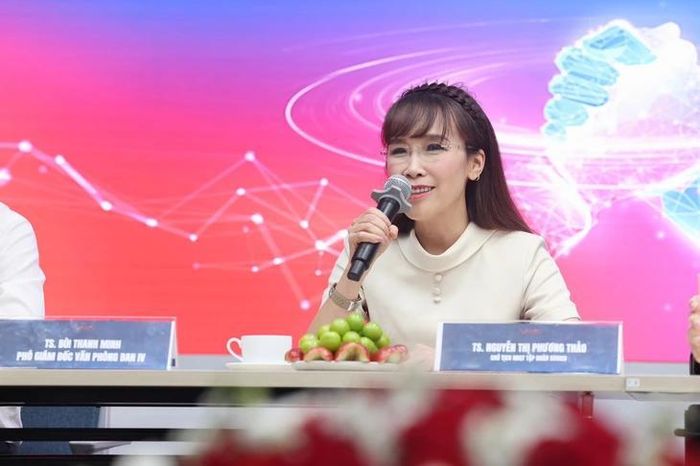  Tài sản của nữ doanh nhân giàu nhất Việt Nam Nguyễn Thị Phương Thảo cũng giảm hơn 163 triệu USD trong hôm nay. Ảnh: VJC. 