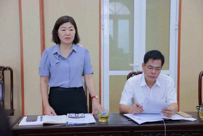 Đại diện lãnh đạo Báo và Phát thanh - Truyền hình Phú Thọ đóng góp ý kiến nhằm nâng cao chất lượng cuộc thi