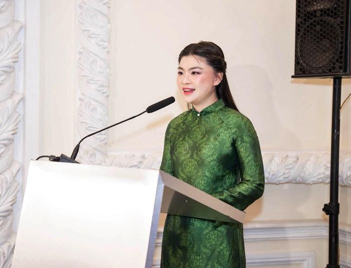 Bà Nguyễn Cẩm Tú, Giám đốc Trung tâm Xúc tiến Du lịch TP.HCM phát biểu
