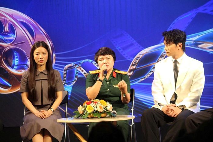 Đại tá - NSƯT Kiều Thanh Thúy, Phó Giám đốc Điện ảnh Quân đội nhân dân, xúc động chia sẻ về hành trình thực hiện bộ phim “Mưa đỏ”