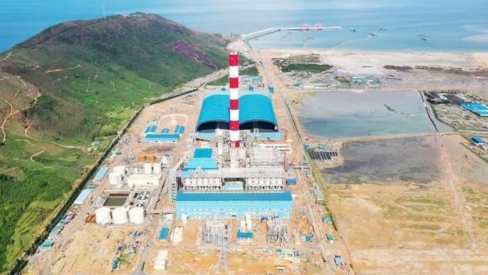 Nhà máy nhiệt điện Quảng Trạch 1 sẽ sớm phát điện thương mại trong năm 2026 mang đến nguồn thu ngân sách khoảng 2.400 tỷ đồng/năm cho tỉnh Quảng Trị. (Ảnh: Hương Giang)