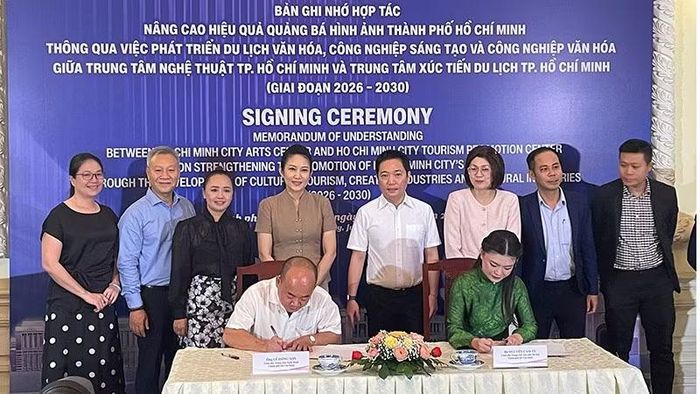 Hai bên ký kết bản ghi nhớ hợp tác. (Ảnh: Sở Du lịch)