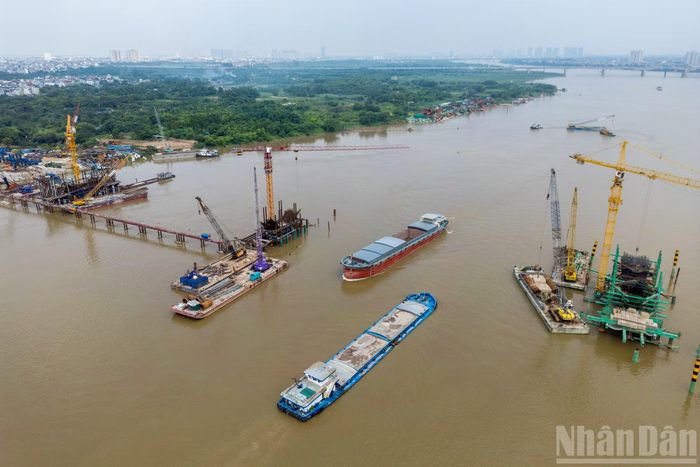Ở hạng mục xây lắp, nhà đầu tư dự án thành phần 3 theo hình thức PPP (hợp đồng BT) đã huy động 17 mũi thi công đồng loạt trên toàn công trường. Một trong những cột mốc đáng chú ý là toàn bộ 128/128 cọc khoan nhồi của phần cầu chính đã được hoàn thành.