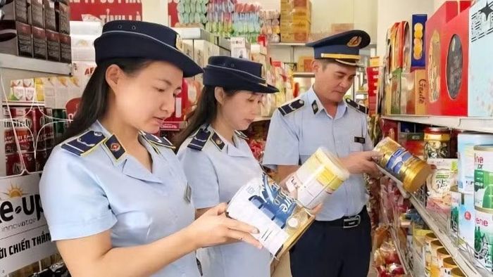 Lực lượng chức năng tỉnh Lào Cai triển khai đồng bộ nhiều giải pháp đấu tranh chống buôn lậu, gian lận thương mại và hàng giả.