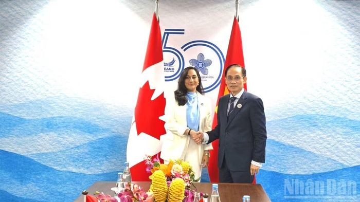 Việt Nam luôn coi Canada là một đối tác quan trọng và sẵn sàng cùng Canada tăng cường hợp tác thực chất.