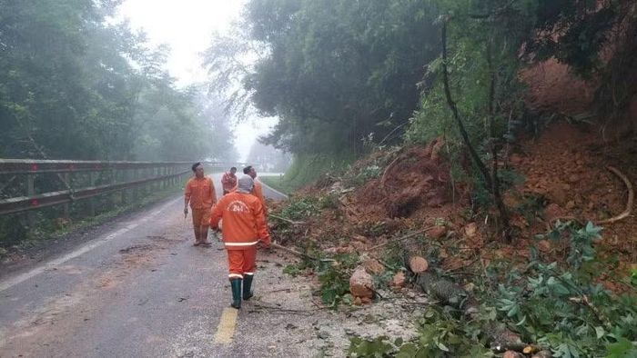 Các tỉnh Sơn La, Điện Biên, Lai Châu và Lào Cai, toàn bộ các tuyến đường tỉnh do địa phương quản lý cơ bản đã được thông xe. (Ảnh: Cục Đường bộ Việt Nam)