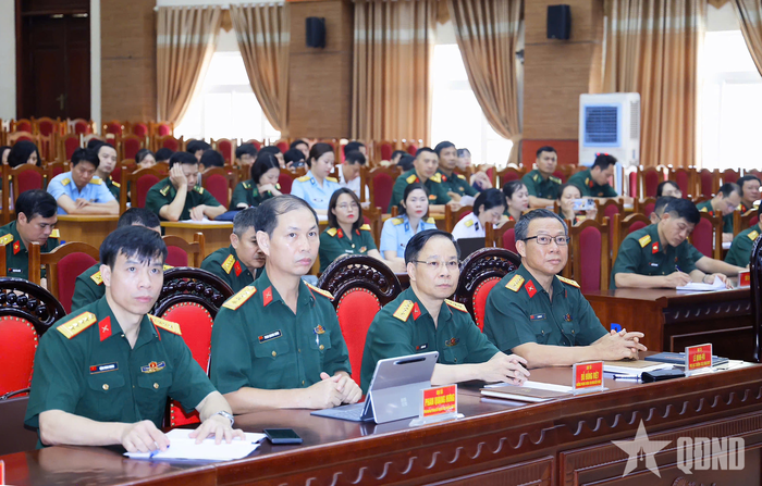  Các đại biểu tham dự khai mạc Hội nghị tập huấn công tác khoa học quân sự toàn quân năm 2026. 