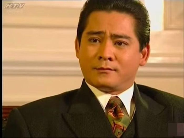 Huỳnh Anh Tuấn trong phim "Ngọn nến hoàng cung". Ảnh: Người Lao Động.