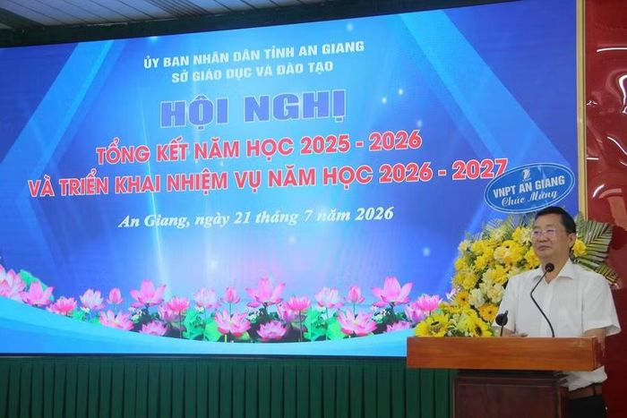 Ông Trần Quang Bảo, Giám đốc Sở GD&amp;ĐT tỉnh An Giang phát biểu tại Hội nghị.