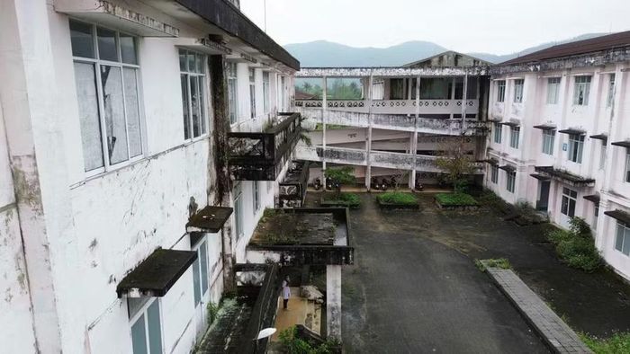 Các công trình xuống cấp tại Bệnh viện này.