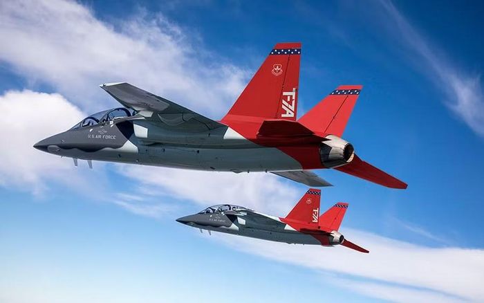 Máy bay huấn luyện phản lực T-7 Red Hawk sẽ được lắp ráp tại Anh.