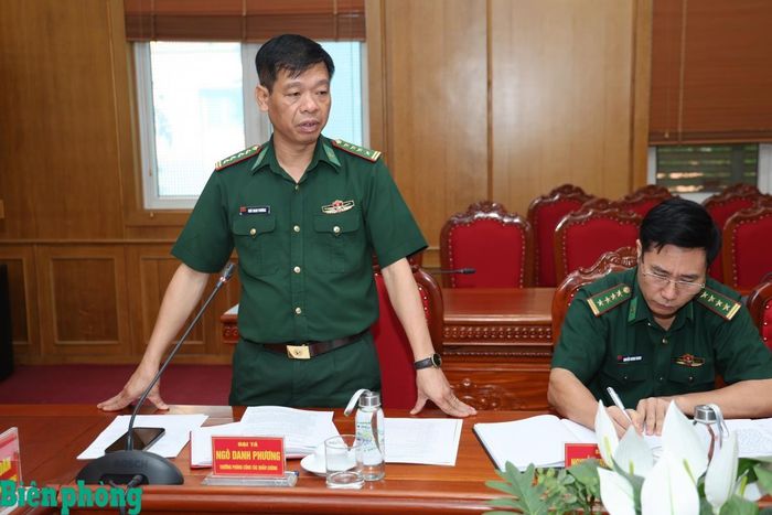 Đại tá Ngô Danh Phương, Trưởng phòng Công tác Quần chúng phát biểu tại hội nghị. Ảnh: Lương Linh