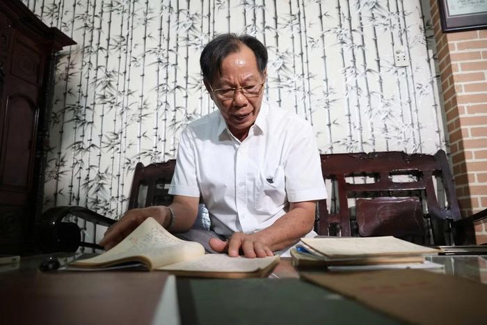 Bác sĩ Trần Văn Bản (quê Hải Phòng), cựu chiến binh Tiểu đoàn 342, Trung đoàn 42, Bộ Tư lệnh 350. (Ảnh: Nguyễn Tiến)