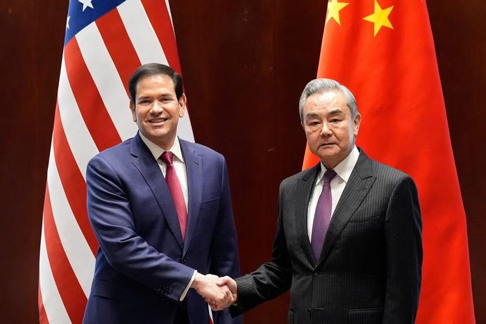 Ngoại trưởng Mỹ Marco Rubio và Ngoại trưởng Trung Quốc Vương Nghị. (Ảnh: Reuters)