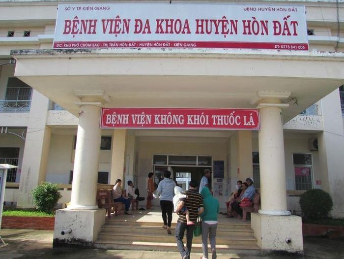 "Xây dựng cơ sở y tế không khói thuốc" là một đòi hỏi chuyên môn tất yếu và khắt khe nhằm bảo vệ sự an toàn của người bệnh