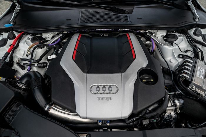 Động cơ V6 gặp khó khăn trong việc tối ưu khi trang bị bộ turbo tăng áp. Ảnh: Audi