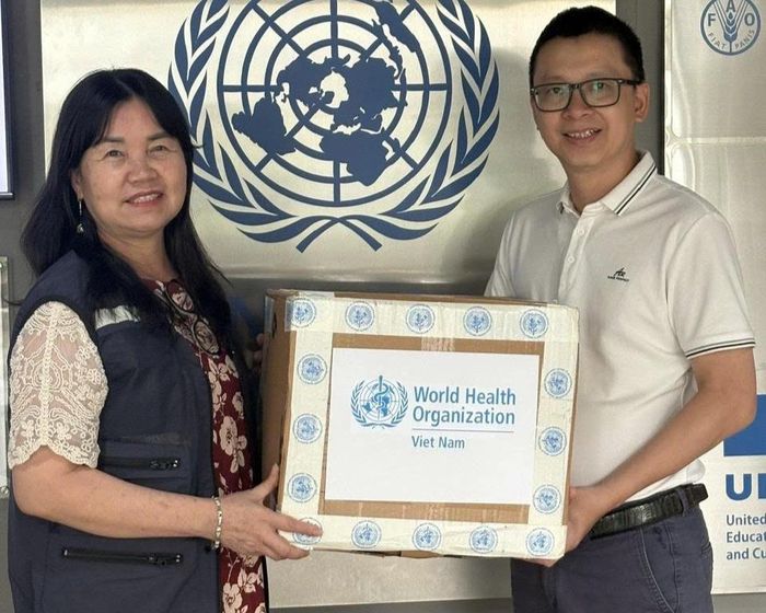 Bộ Y tế phối hợp Tổ chức Y tế Thế giới (WHO) điều phối khẩn và viện trợ 150 liều artesunate. Ảnh: BVCC.
