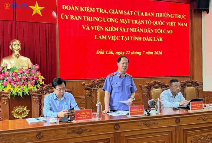  Đồng chí Trần Hải Quân - Phó Viện trưởng VKSND tối cao phát biểu kết luận.