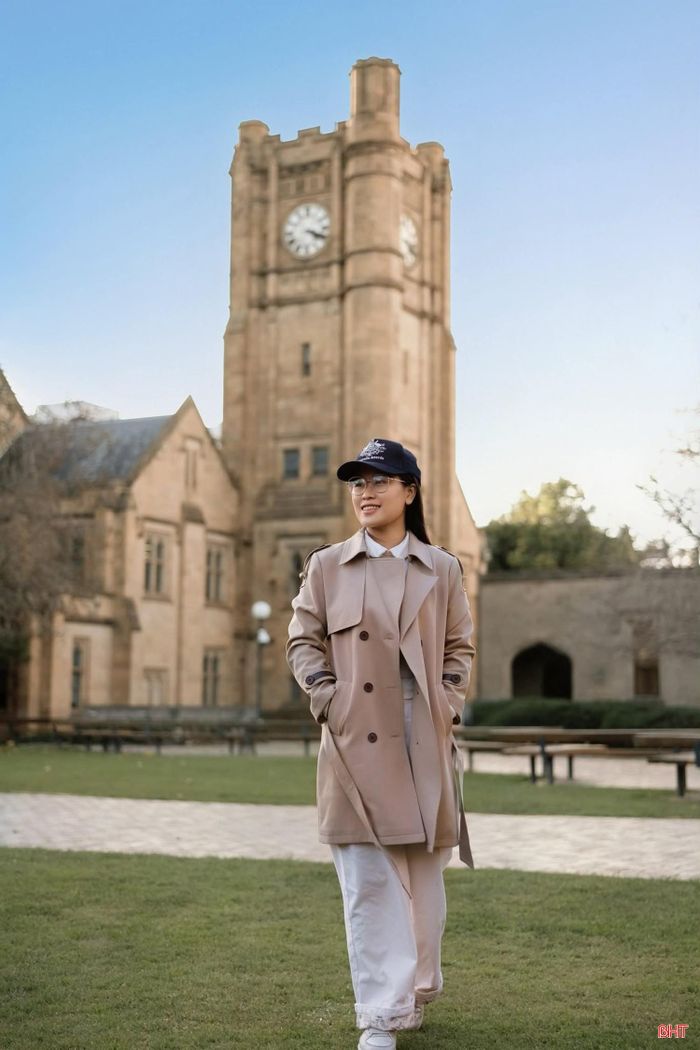 Thủy Tiên tại Đại học Melbourne- một trong những ngôi trường đại học hàng đầu thế giới