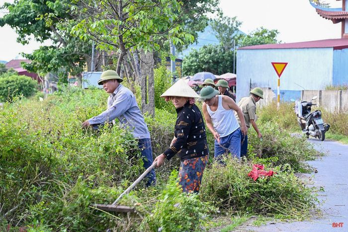 Chỉ sau hơn nửa tháng vận hành, các thôn mới ở Thiên Cầm không chỉ nhanh chóng ổn định tổ chức mà còn từng bước hình thành phương thức điều hành hiện đại, gần dân hơn.