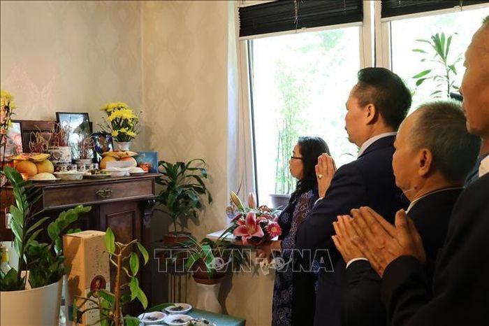 Thành kính tưởng niệm Liệt sĩ Lục Văn Thừng, hy sinh ở chiến trường miền Nam năm 1968.