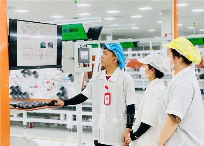 Hoạt động sản xuất tại Airspeed Manufacturing Vietnam (tỉnh Tây Ninh) góp phần phát triển ngành công nghiệp hỗ trợ, sản xuất linh kiện, phụ tùng và nâng cao khả năng tham gia chuỗi cung ứng toàn cầu. Ảnh: TTXVN phát