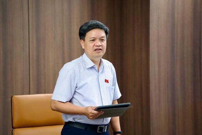 Ông Tạ Đình Thi - Phó Chủ nhiệm Ủy ban Khoa học, Công nghệ và Môi trường của Quốc hội (Ảnh: Media Quốc hội).