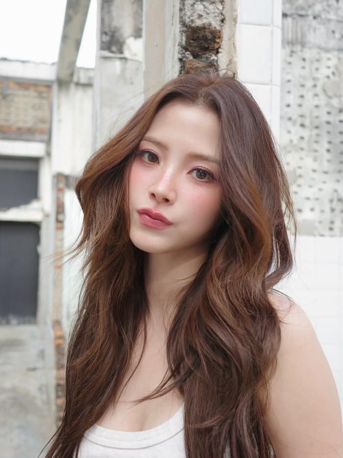 Baifern vốn nổi tiếng với tính cách thân thiện, cởi mở và được nhiều đồng nghiệp. Ảnh: IGNV