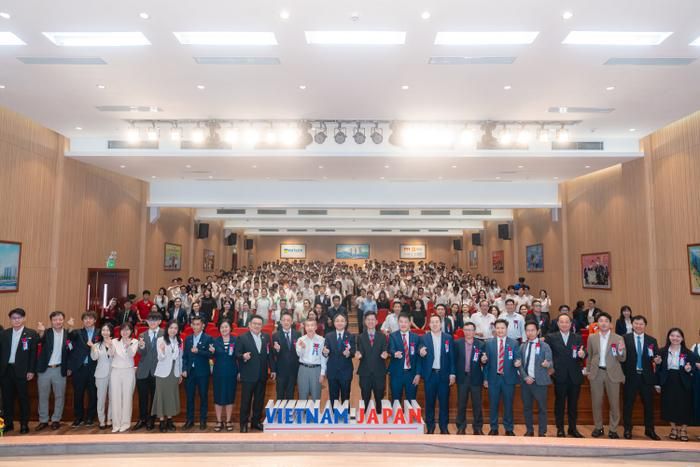Ngày hội là cầu nối đưa sinh viên VJIT đến gần hơn với môi trường nghề nghiệp thực tế