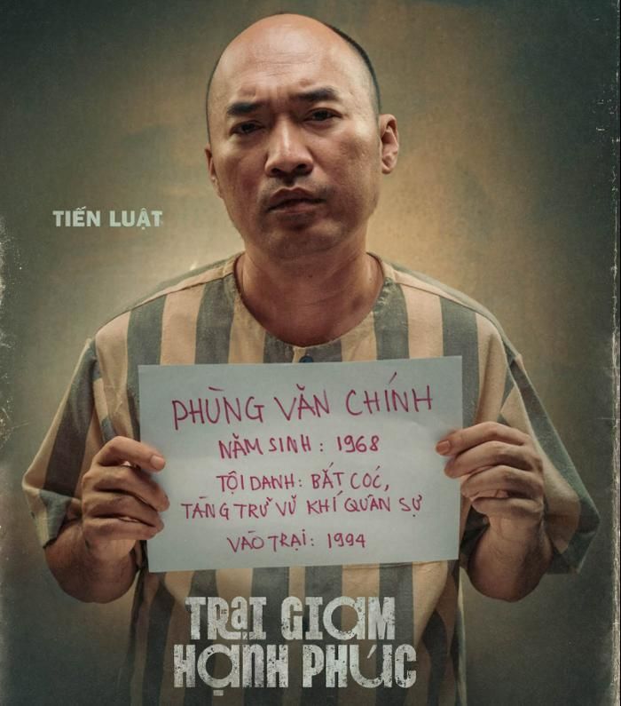 Tạo hình nhân vật Phùng Văn Chính do Tiến Luật đảm nhận trong Trại giam hạnh phúc. Ảnh: NSX