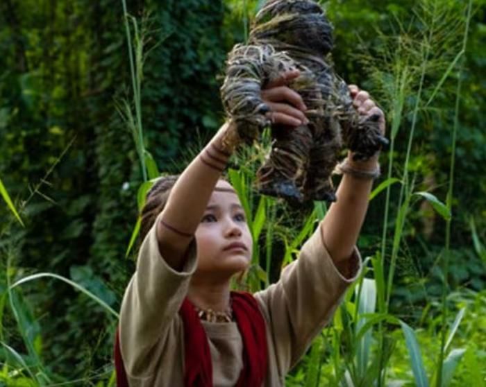 Diễn viên Kaylee Hottle trong một cảnh của phim Godzilla vs. Kong. Ảnh: Warner Bros. Entertainment/AP