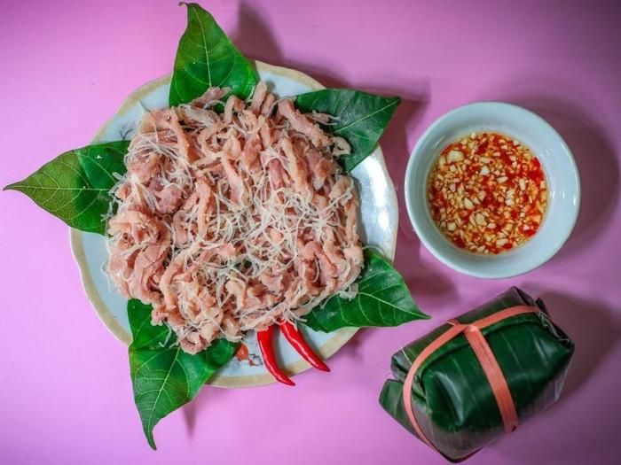 Nếu có dịp đến Ninh Bình - du khách nhớ thưởng thức nem chua Yên Mạc. Ảnh: Internet