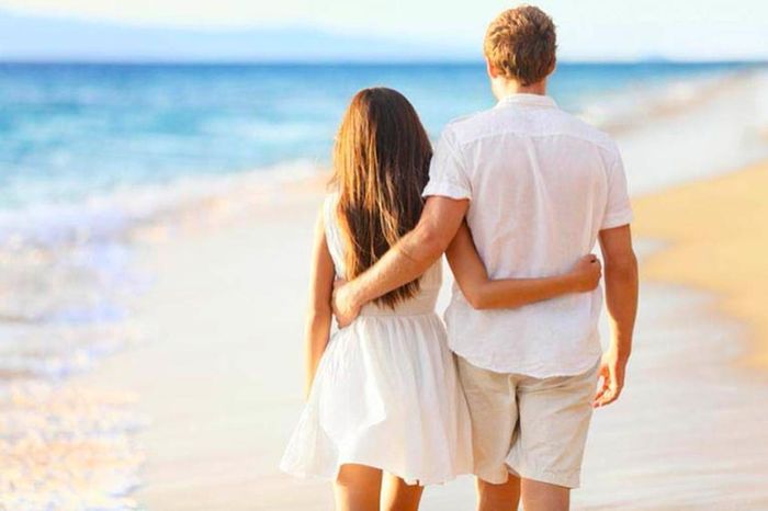 Một người đang chịu áp lực cần cảm giác mình không phải chống chọi một mình - Ảnh minh họa