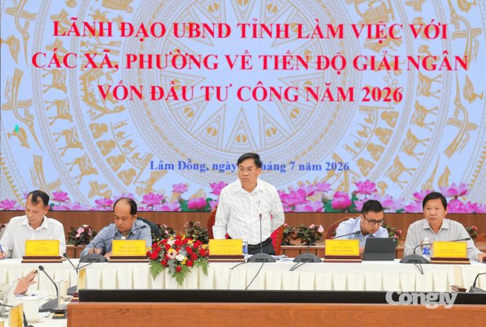 Lãnh đạo UBND tỉnh Lâm Đồng làm việc với 20 xã, phường về giải ngân đầu tư công.