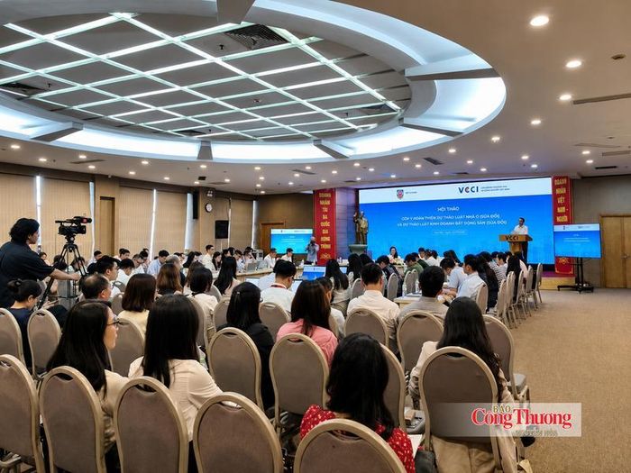 Liên đoàn Thương mại và Công nghiệp Việt Nam (VCCI) phối hợp với Bộ Tư pháp tổ chức Hội thảo Góp ý hoàn thiện dự thảo Luật Nhà ở (sửa đổi) và dự thảo Luật Kinh doanh bất động sản (sửa đổi).