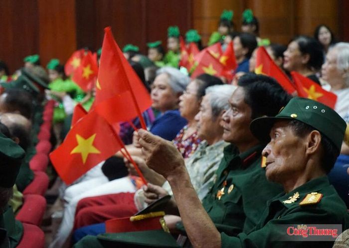 Các bộ phim được trình chiếu miễn phí phục vụ đông đảo công chúng. 