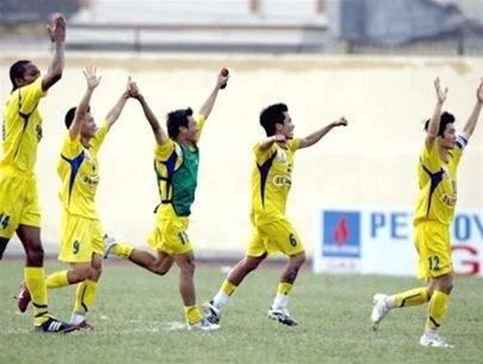 Halida Thanh Hóa giành giành quyền thăng hạng V.League 2007 sau nhiều năm chờ đợi. Ảnh: Internet