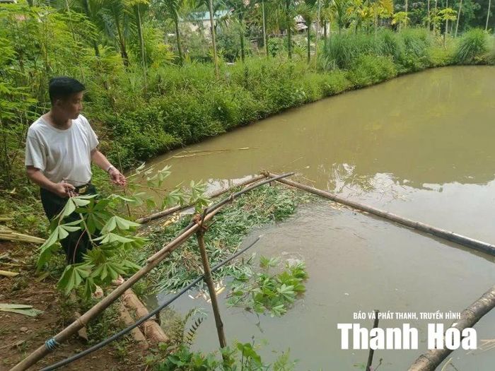 Cựu chiến binh Lương Xuân Nguyện gương mẫu trong mọi hoạt động của bản và phát triển kinh tế gia đình.