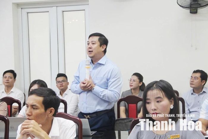 Đại diện doanh nghiệp phát biểu tại hội nghị.