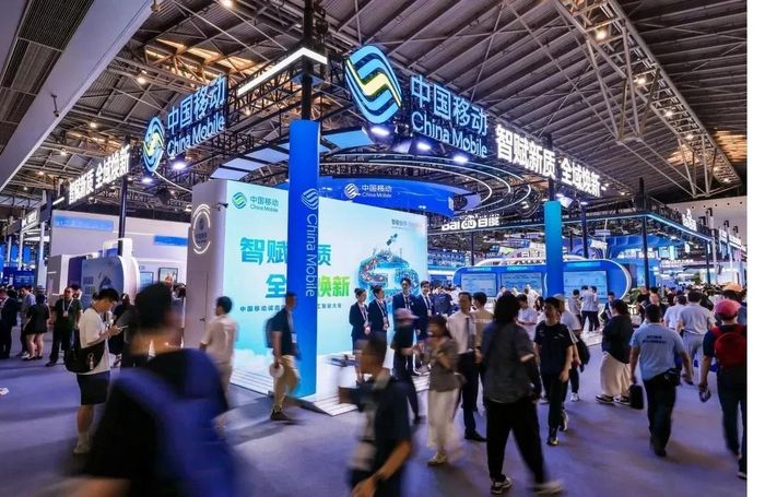 China Mobile tham dự Hội nghị Trí tuệ nhân tạo Thế giới (WAIC) 2026, thúc đẩy đổi mới sáng tạo trong mọi lĩnh vực bằng AI. Ảnh: Tân Hoa Xã