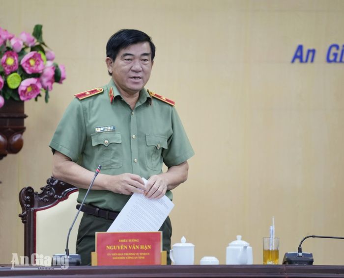 Giám đốc Công an tỉnh An Giang, Thiếu tướng Nguyễn Văn Hận phát biểu tại hội nghị. Ảnh: THỤY DU