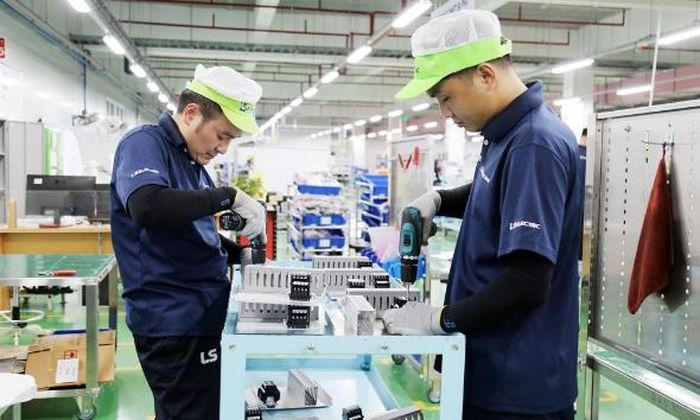 Công ty trách nhiệm hữu hạn LS Electric Việt Nam (Khu công nghiệp Yên Phong, xã Yên Trung) cập nhật thường xuyên dữ liệu về lao động.