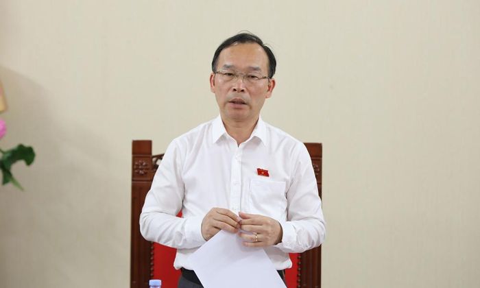 Đồng chí Trần Văn Tuấn phát biểu ý kiến.