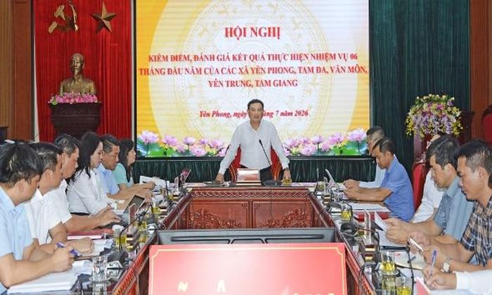  Đồng chí Vũ Trí Hải phát biểu chỉ đạo tại hội nghị. 