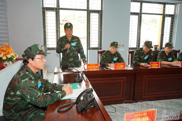 Lãnh đạo Đảng ủy xã Pa Ham phát biểu chỉ đạo trong diễn tập cơ chế.
