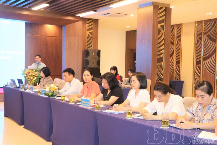 Các đại biểu tham gia hội thảo.