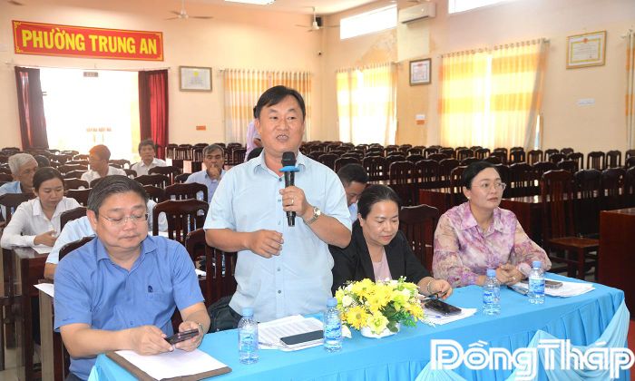 Lãnh đạo Sở Nội vụ phát biểu tại buổi làm việc với phường Trung An.